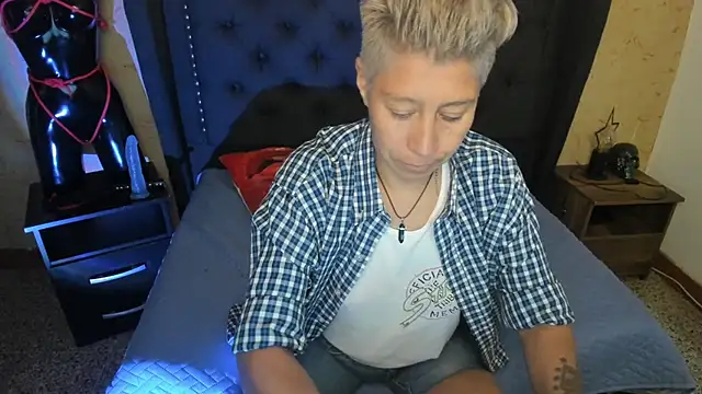 Kali Panther online show from April 21, 7:43 pm