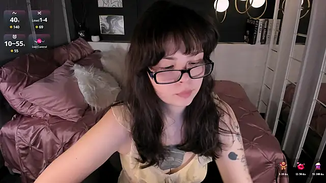 Maykinkya online show from April 26, 2:04 pm