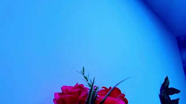 lil miia online show from June 5, 7:09 pm