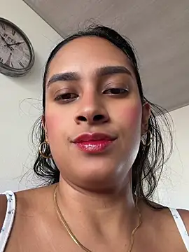 LunaHeat online show from April 24, 3:04 pm