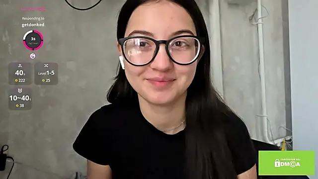 ZyntraLoom online show from March 14, 1:12 pm