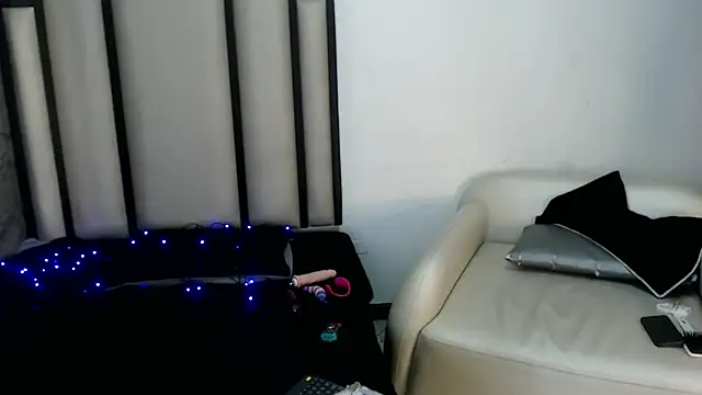 Philipp-Jones online show from March 9, 1:58 pm