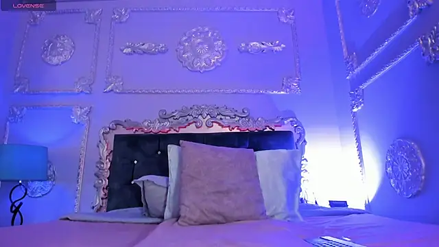 Lilith Naugthy online show from April 15, 12:17 pm