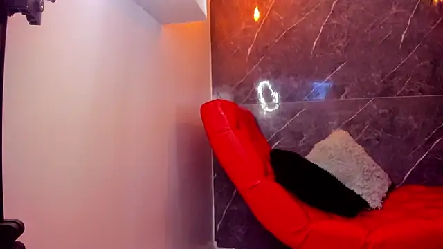 Bella Miller1  online show from April 22, 4:26 pm