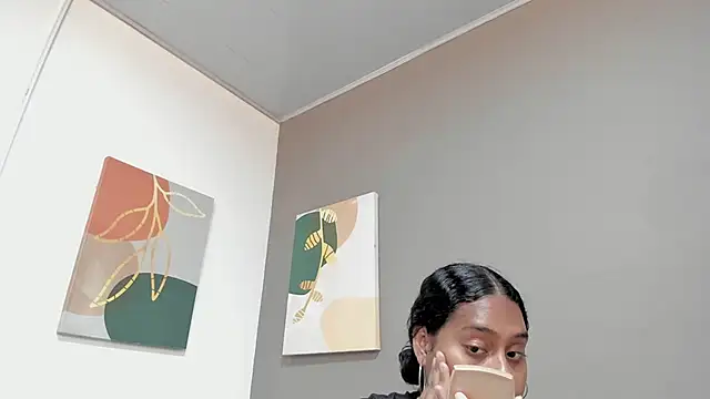 Nico Hillx online show from June 14, 8:09 pm