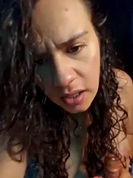  ChloeRed online show from April 18, 7:58 pm