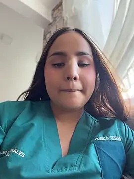 Noa Harper- online show from April 25, 9:45 pm