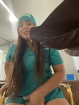 Noa Harper- online show from April 27, 10:40 pm