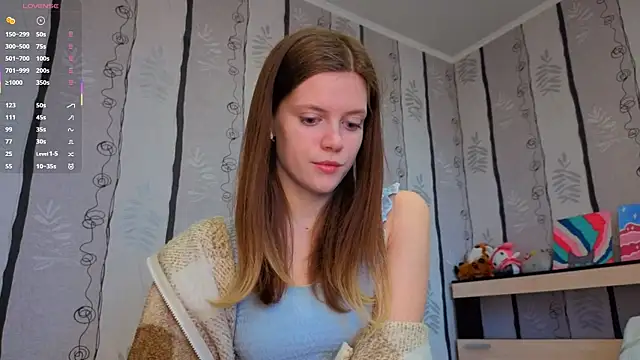 SueFerreyra online show from April 28, 8:07 am