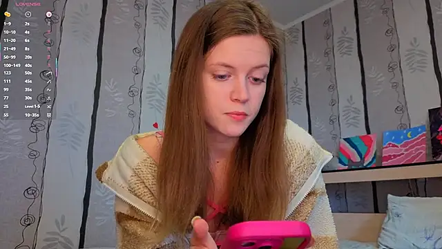 SueFerreyra online show from April 24, 11:57 am