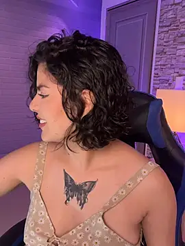 butterflyx39 online show from April 21, 11:50 am