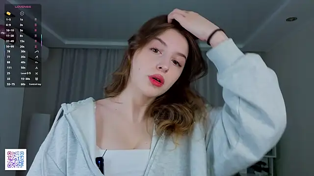 LeanneDinkle online show from April 22, 4:09 am