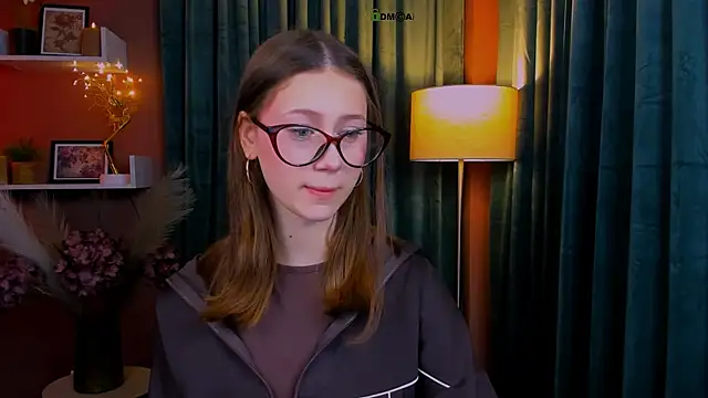 arianaa cat online show from April 28, 6:34 pm