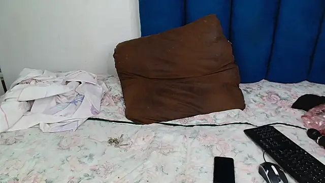 SexyyMandy online show from April 22, 2:47 pm