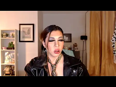 tsbigmilk online show from February 6, 9:23 am