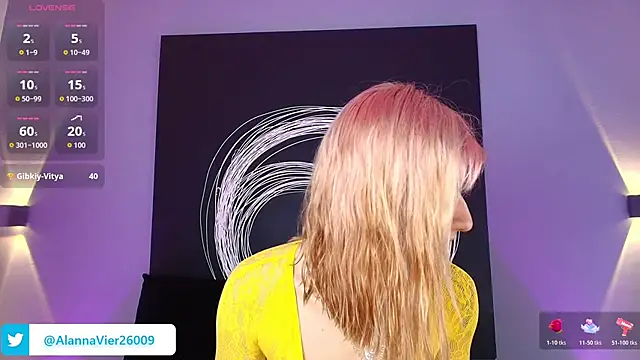 AlannaViera online show from April 24, 12:30 pm