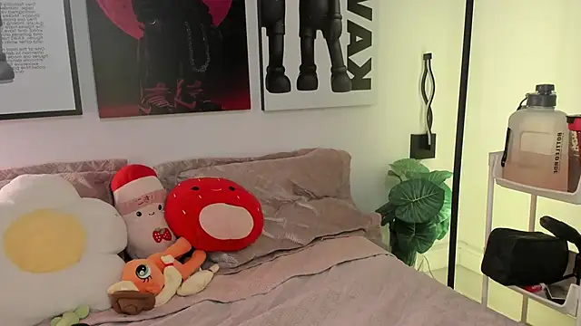 Hey lucy   online show from April 23, 11:39 am