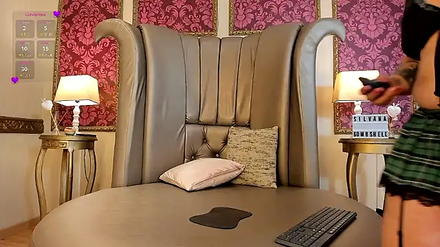 SilvanaBombshell online show from March 3, 12:33 pm