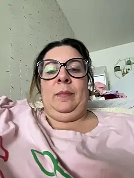 JasmineGlow7 online show from April 10, 11:22 pm