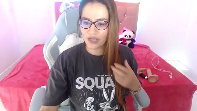 snowhot-69 online show from March 30, 12:54 am