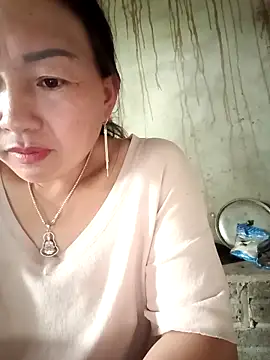 baby 112233 online show from April 22, 6:10 am