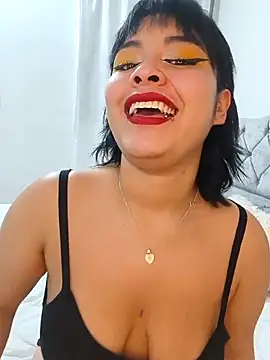 zoe love18 online show from April 24, 5:10 am