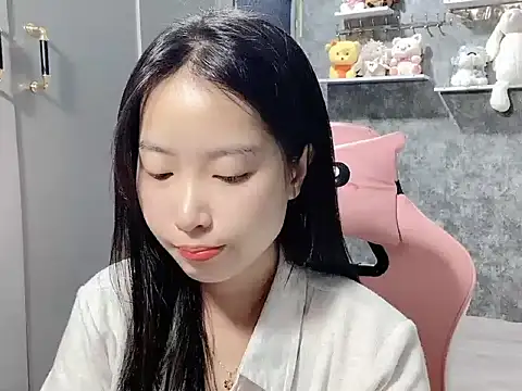 Linne6789 online show from April 22, 2:47 pm