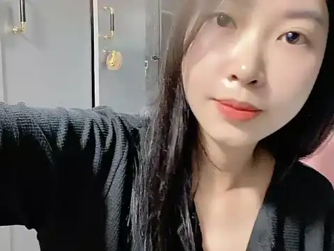 Linne6789 online show from April 21, 7:59 am