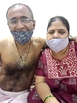 HoneyHush online show from April 27, 10:12 am