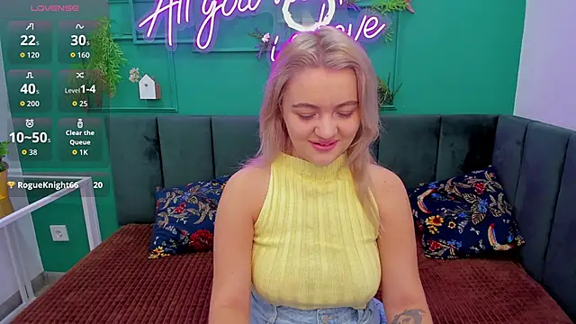 KatieBlossom  online show from February 14, 1:51 am