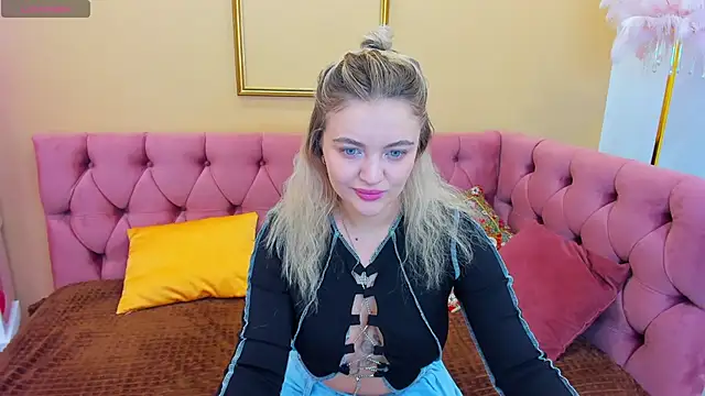 KatieBlossom  online show from February 5, 1:30 am