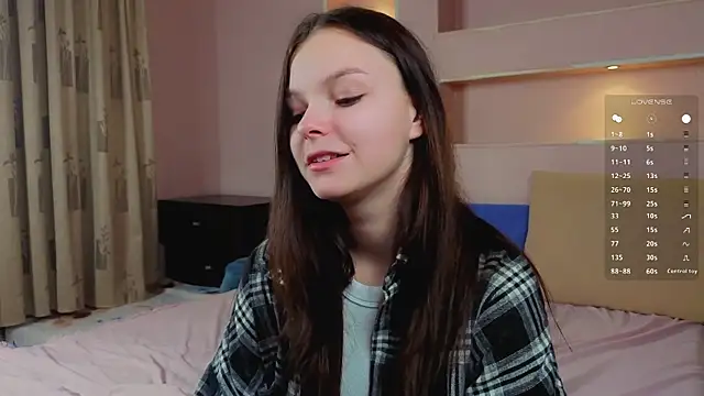 ElizaPizza online show from April 23, 5:15 pm