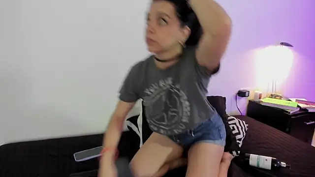 Ana-Spencer online show from April 26, 2:15 pm