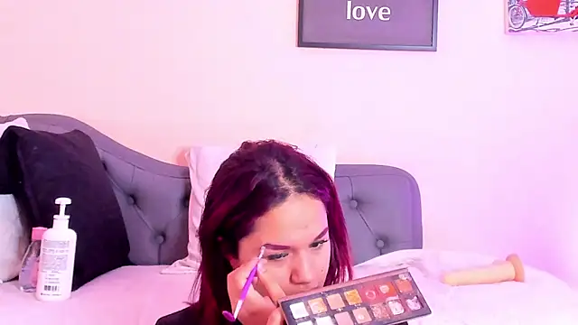 victoriazans online show from June 10, 1:21 pm