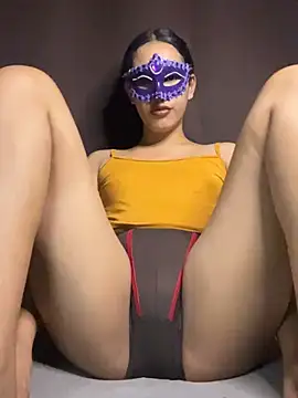 -aRiAnna online show from April 21, 12:45 pm