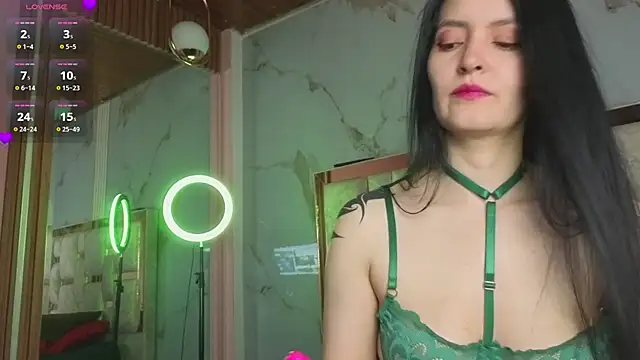 Lion and aria online show from April 24, 7:05 pm