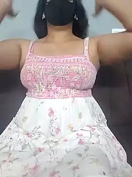 70upqm online show from April 25, 5:54 pm