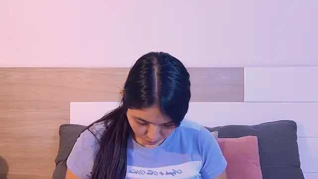 AlisonLamer online show from April 29, 7:19 pm