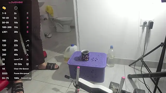 mature gold1 online show from April 21, 12:01 pm