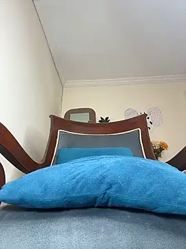 LilaRvsh online show from April 21, 5:20 pm