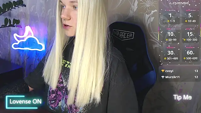 Shiny Victoria online show from March 28, 9:20 am