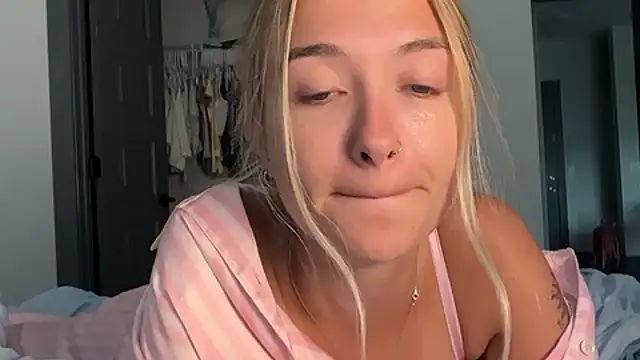 kelseyblu online show from July 28, 11:48 pm