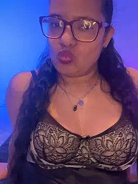 MelOnlyOf online show from March 25, 11:40 pm