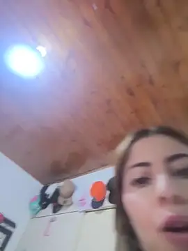 lilasun17 online show from April 21, 9:33 pm