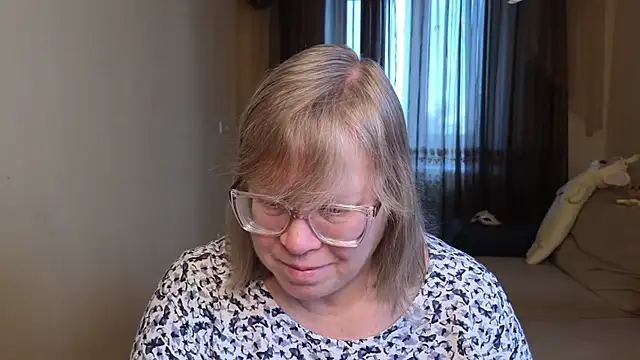 Emma Eclipsee online show from February 21, 11:33 am