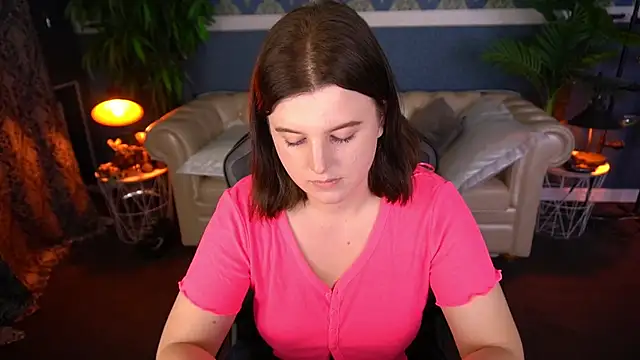 KristiFoxy online show from June 7, 7:10 pm