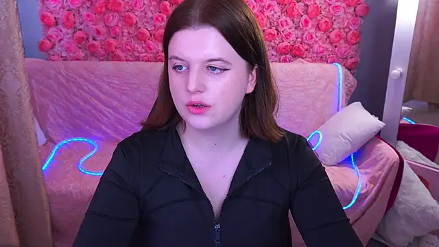 KristiFoxy online show from April 25, 12:41 pm