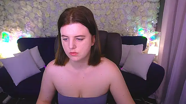KristiFoxy online show from June 11, 4:53 am
