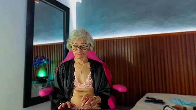 miss monserrate01 online show from March 24, 2:00 pm