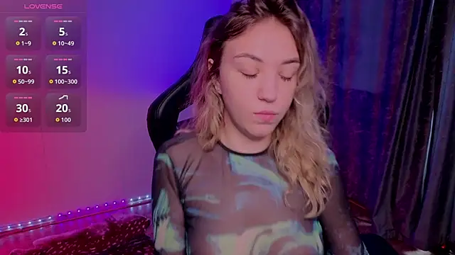 alice charm  online show from March 20, 4:06 am